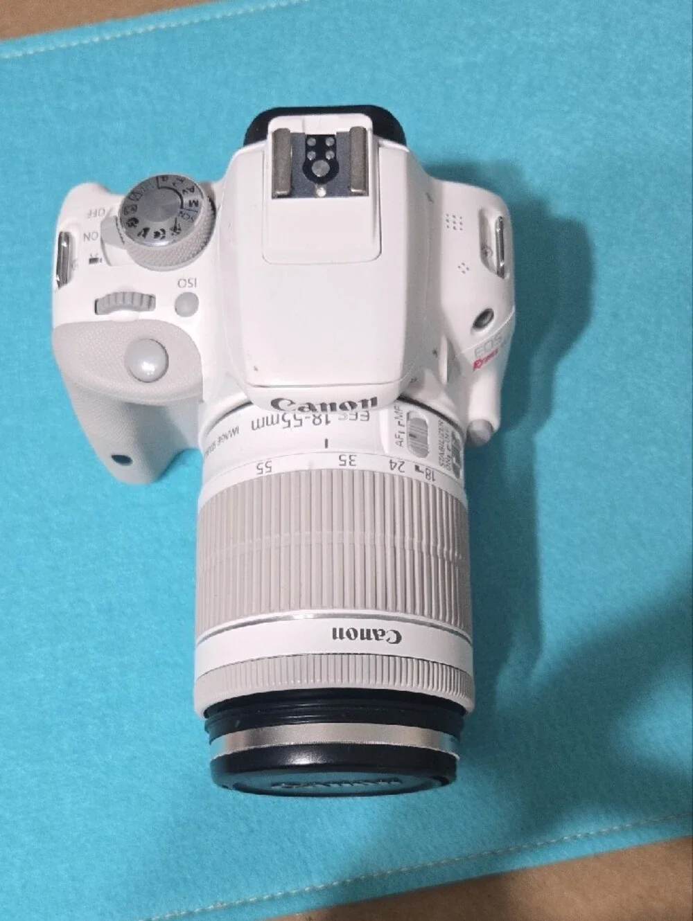 Canon White EOS Rebel SL1 DSLR with White Zoom Lens No Charger